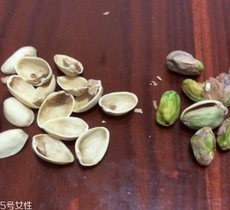 開(kāi)心果是銀杏果嗎？開(kāi)心果是白果嗎？
