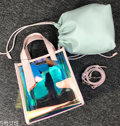 小ck鐳射包有幾種顏色？charles keith鐳射包顏色介紹