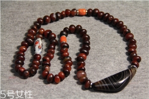 瑪瑙項(xiàng)鏈一般多少錢(qián)？瑪瑙項(xiàng)鏈?zhǔn)袌?chǎng)價(jià)位