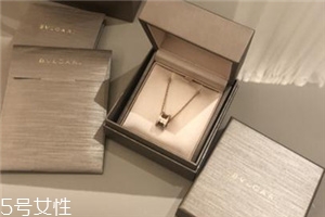 項(xiàng)鏈可以帶上飛機(jī)嗎？項(xiàng)鏈能不能上飛機(jī)