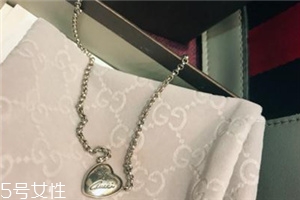 項(xiàng)鏈過(guò)敏怎么辦？項(xiàng)鏈過(guò)敏處理方法