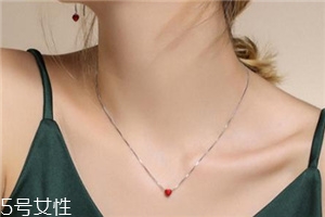 項(xiàng)鏈m扣怎樣防開口？項(xiàng)鏈m扣總掉怎么處理