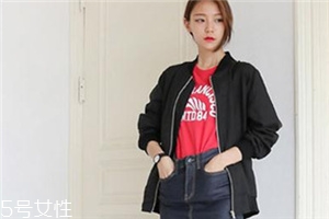 紅色t恤衫配什么外套？紅色t恤搭配外套技巧
