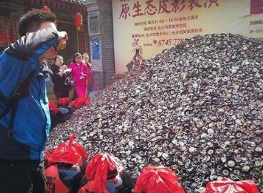 摔碗酒意味著什么？喝完酒為什么要摔碗