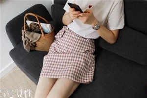 格子裙怎么搭配？格子裙搭配圖片