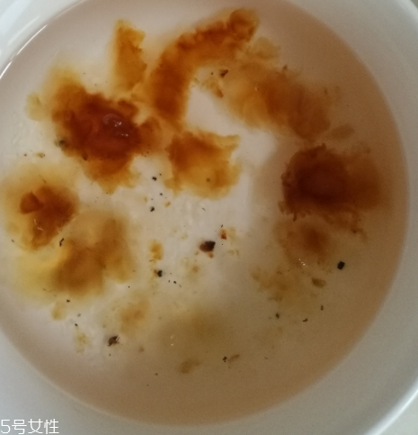 桃膠能和紅糖一起煮嗎？桃膠煮紅糖好嗎？