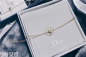 手鏈可以兩只手同時戴嗎？手鏈可以兩只手一起戴嗎