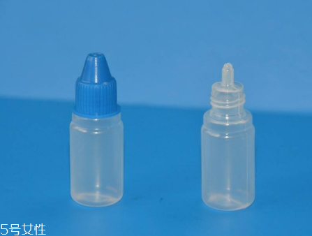 眼藥水是滴在眼睛里嗎？眼藥水是屬于外用的嗎？