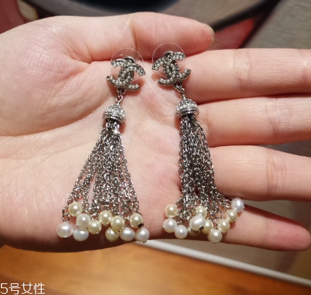 耳環(huán)什么材質(zhì)好？耳環(huán)常見(jiàn)材質(zhì)