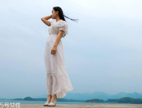 女生怎么穿搭更有氣場？女生氣場型穿搭推薦