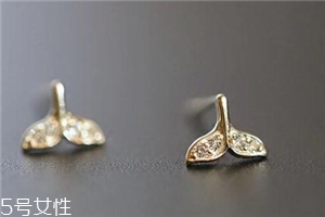 耳釘可以用鹽水消毒嗎？耳釘用鹽水消毒有用嗎