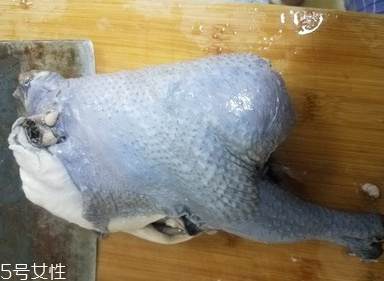 烏雞是公雞好還是母雞好？烏雞買公雞還是母雞？