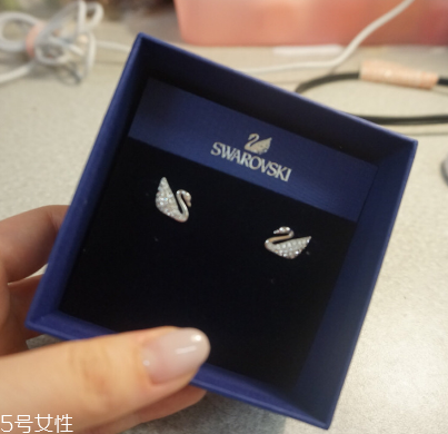 耳釘對(duì)耳唇有什么危害？耳釘對(duì)耳朵有哪些害處？