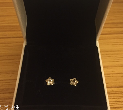 耳釘變黃怎么清洗？耳釘變黃了怎么辦？