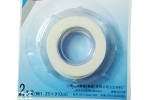 醫(yī)用膠布留下的膠痕怎么去除？