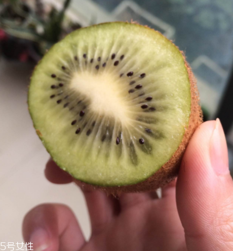 綠心獼猴桃怎么催熟？綠心獼猴桃的催熟方法