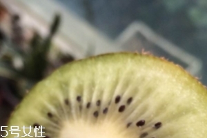 獼猴桃是上火還是降火？上火能吃獼猴桃嗎？
