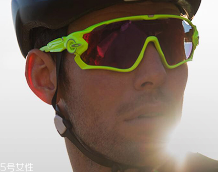 oakley眼鏡是什么檔次？歐克利眼鏡檔次介紹