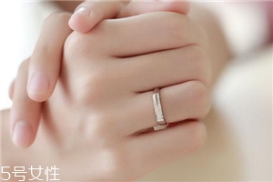 金大福和老鳳祥哪個(gè)好？金大福和老鳳祥品牌對(duì)比