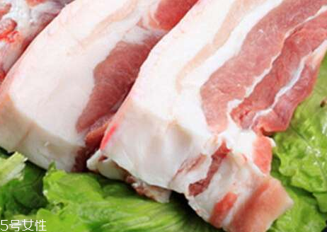 黑豬肉是黑色嗎？黑豬肉什么顏色？
