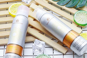 泰國(guó)皇家防曬噴霧多少錢(qián)？gold princess防曬噴霧