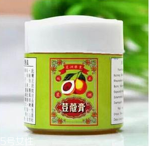 豆蔻膏過期還能涂抹嗎？過期的豆蔻膏還能用嗎？