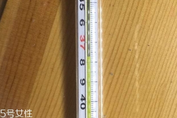 體溫計能測水溫嗎？水溫能用體溫計測嗎？