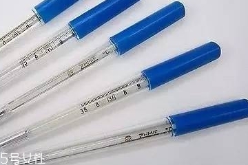 體溫計能放嘴巴里嗎？體溫計是放嘴巴里測嗎？