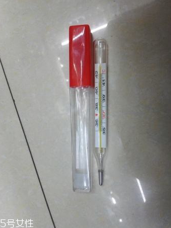 體溫計能當溫度計用嗎？體溫計能代替溫度計嗎？