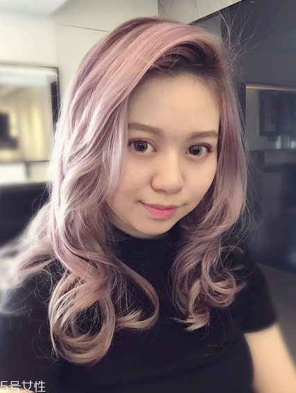 發(fā)帶發(fā)型女圖片 2款最簡(jiǎn)單入門(mén)款發(fā)帶發(fā)型