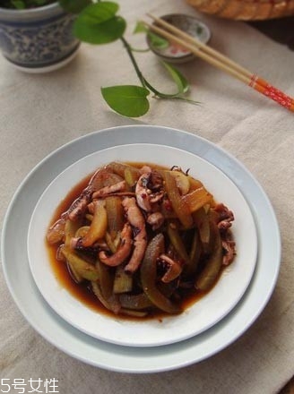 西瓜皮可以炒著吃嗎？西瓜皮可以炒什么？