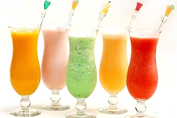 果汁是飲料嗎？果汁和飲料的區(qū)別
