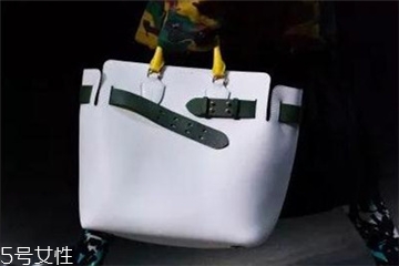 burberry the belt尺寸多大？巴寶莉貝爾特包有哪幾種尺寸？