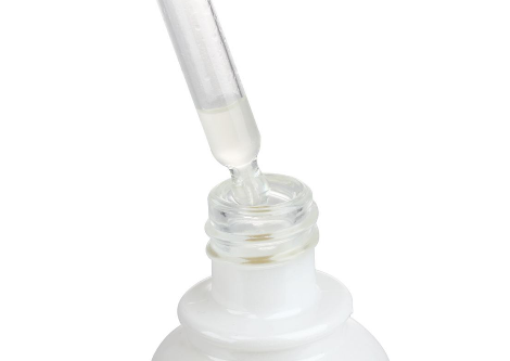精華液是水嗎？精華液是什么做的？