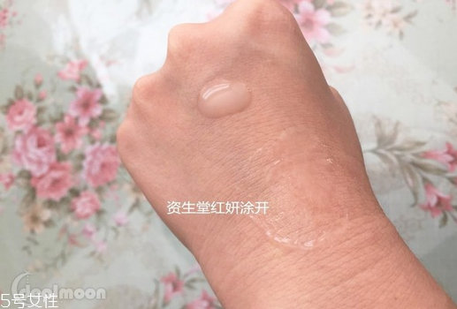 精華液是水嗎？精華液是什么做的？