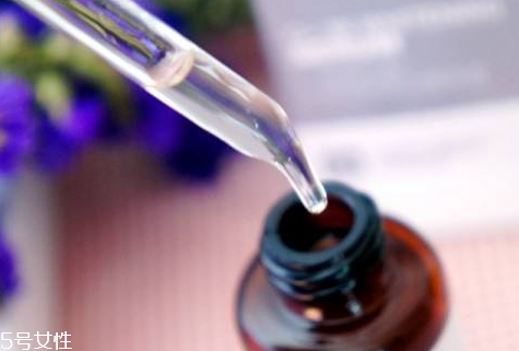 精華液去皺紋嗎？皺紋可以用精華液去除嗎？
