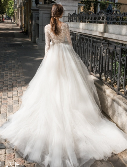 婚紗裙撐怎么折疊？婚紗裙撐怎么收起來？