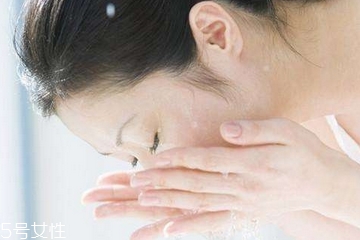 敏感肌能用煙酰胺嗎？煙酰胺過(guò)敏肌可以用嗎？