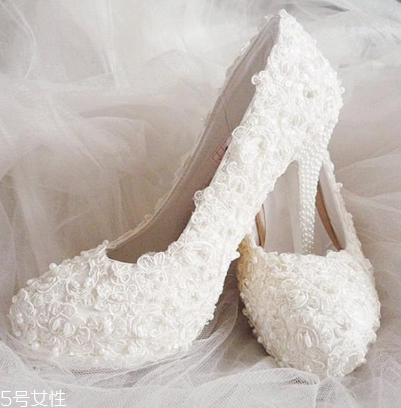 婚鞋可以提前穿嗎？婚鞋提前穿有影響嗎？