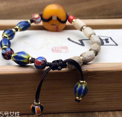 沉香手串是什么味道？沉香手串正品味道是什么樣的？