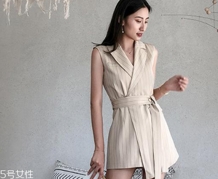 白領(lǐng)上班穿什么衣服？白領(lǐng)mm穿搭圖片