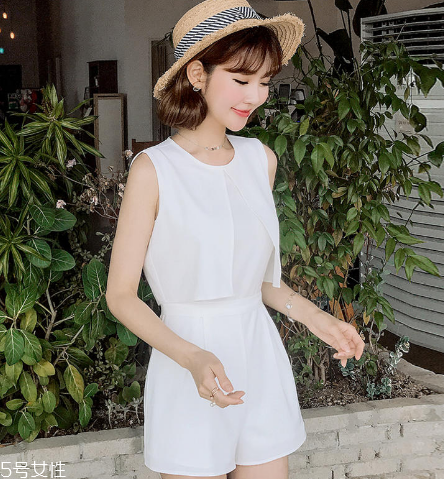 夏天穿什么連體褲好看？夏天適合穿什么連體褲？