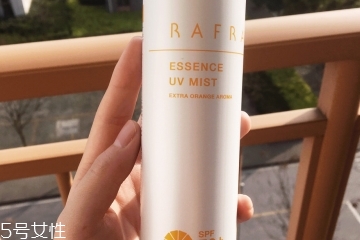 防曬噴霧里面有酒精嗎？防曬噴霧都有酒精嗎？
