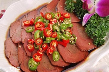 鹿肉可以和什么菜搭配？