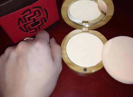孔鳳春鵝蛋粉使用心得 孔鳳春鵝蛋粉多少錢(qián)