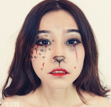 萬(wàn)圣節(jié)蜘蛛眼妝怎么畫？2款蜘蛛眼妝詳細(xì)步驟