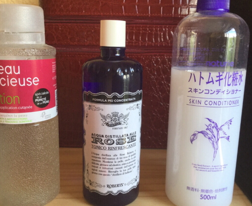 玫瑰水和薏仁水哪個(gè)好？玫瑰水和薏仁水對(duì)比