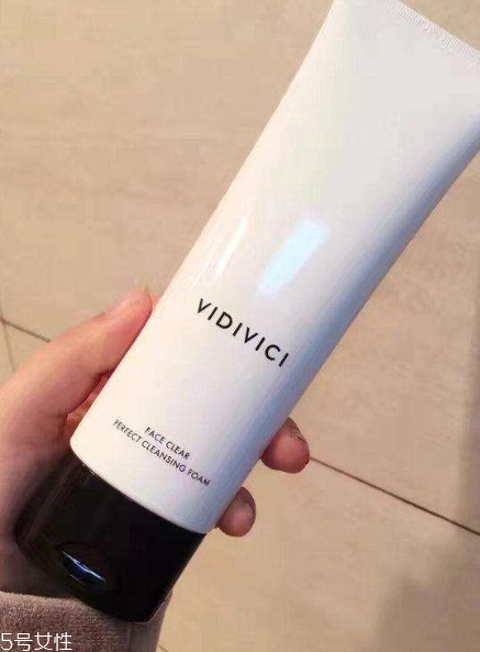 vidivici洗面奶適合什么年齡？vidivici洗面奶能卸妝嗎？
