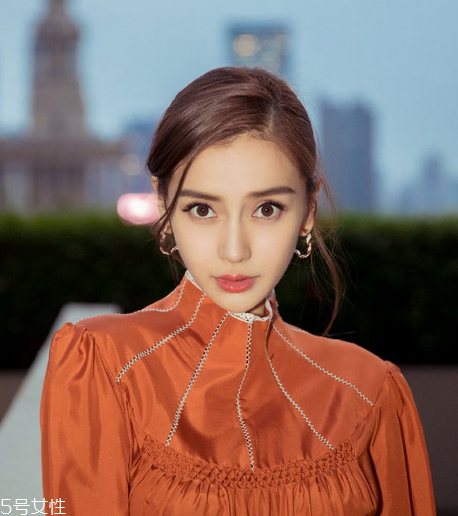 染發(fā)好看還是黑發(fā)好看？適合自己才最美