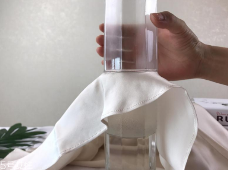 真絲睡裙不會凸點(diǎn)嗎 睡覺穿沒關(guān)系